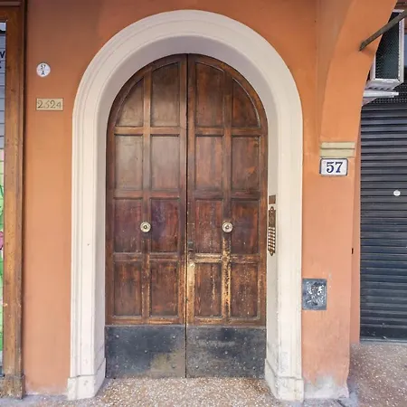 Zamboni House Deluxe Daire