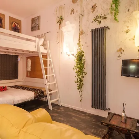 Apartment Zamboni House Deluxe Bologna