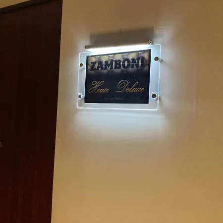 Appartamento Zamboni House Deluxe *